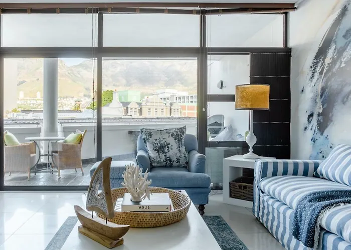 Luxury City Apartment With Mountain Views